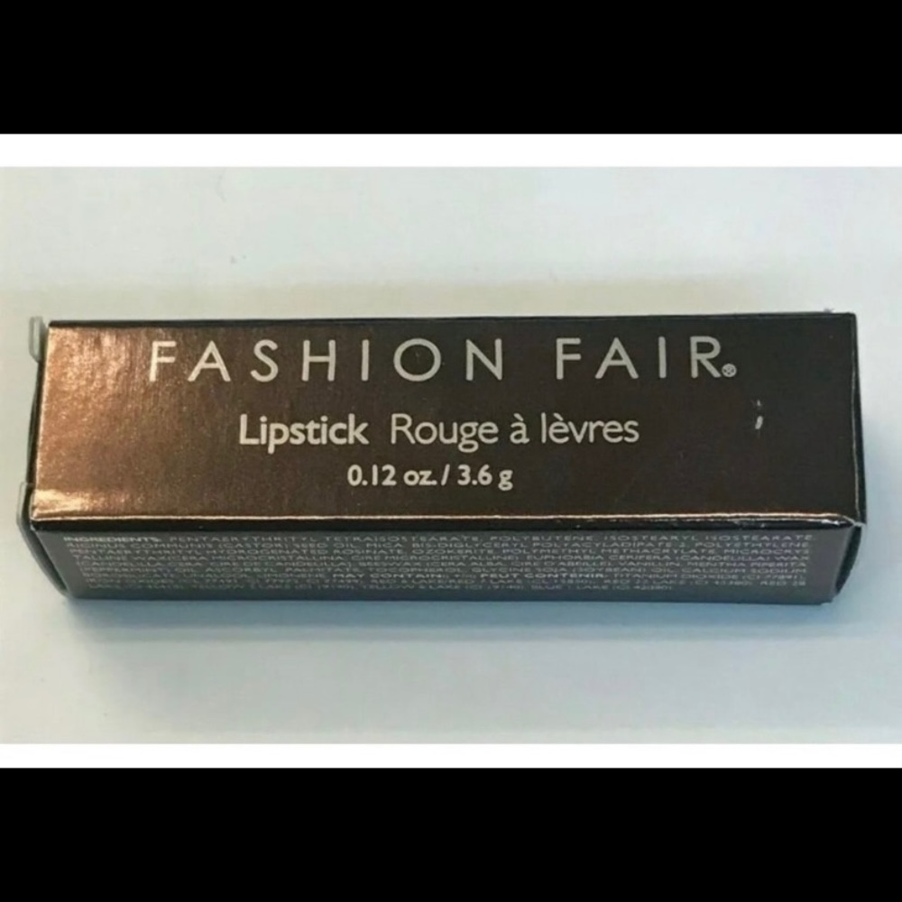 COPY - ⭐️⭐️HOST PICK⭐️⭐️ Fashion Fair Lipstick Rouge à lèvres Sultry #8162 - Picture 6 of 8